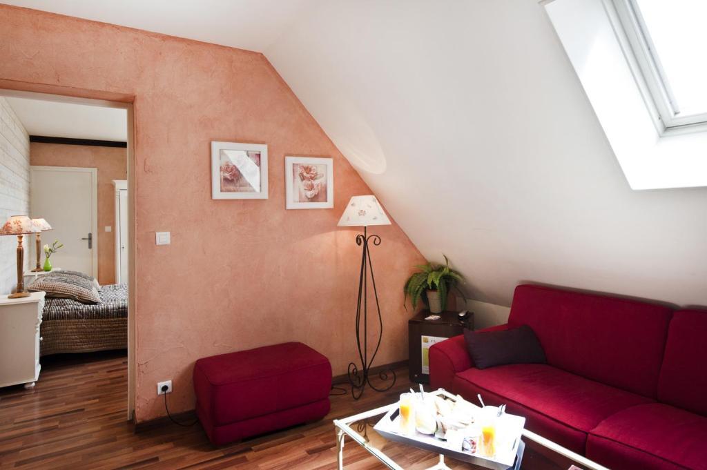 Logis Le Quai Fleuri Hotell Les Villages Voveens Rom bilde