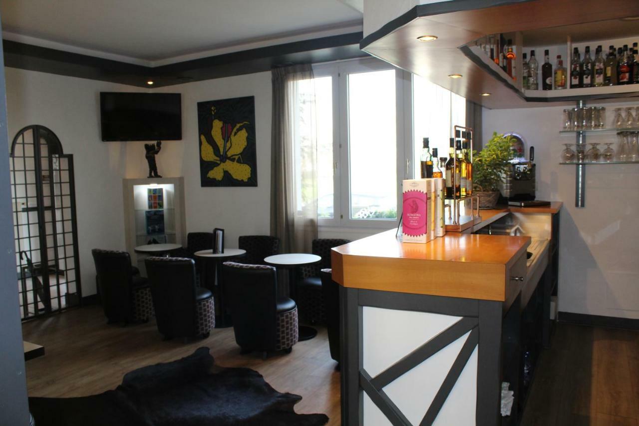 Logis Le Quai Fleuri Hotell Les Villages Voveens Eksteriør bilde