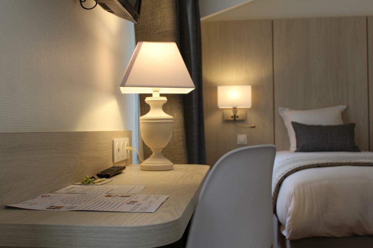 Logis Le Quai Fleuri Hotell Les Villages Voveens Eksteriør bilde